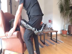 Alter Kerl fickt Schwarze im nuttigen Outfit Alter Kerl fickt Schwarze im nuttigen Outfit